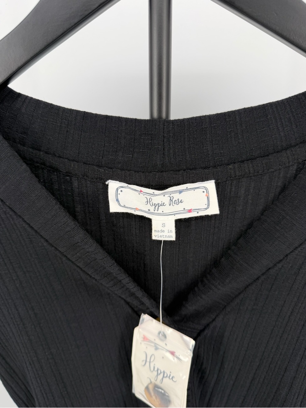 Hippie Rose Black Ribbed V-Neck Long-Sleeve Bodysuit - Picture 4 of 8